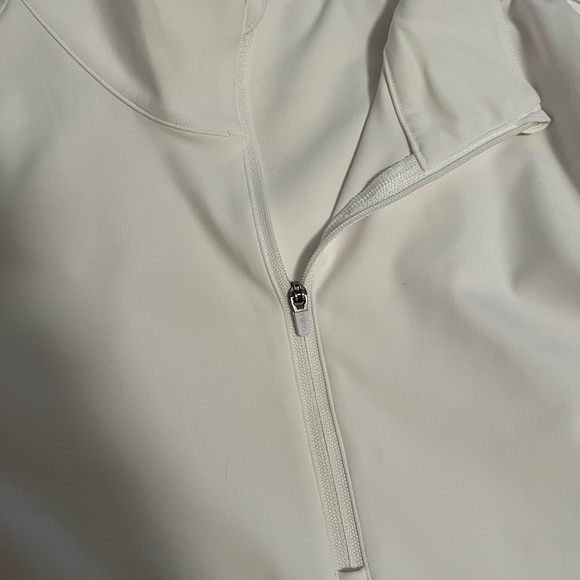 Vuori Half Zip Top - Picture 6 of 6
